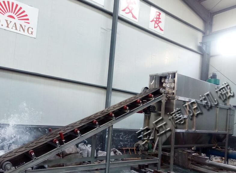 染料（liào）自（zì）動拆包機的相比人工的性能優勢