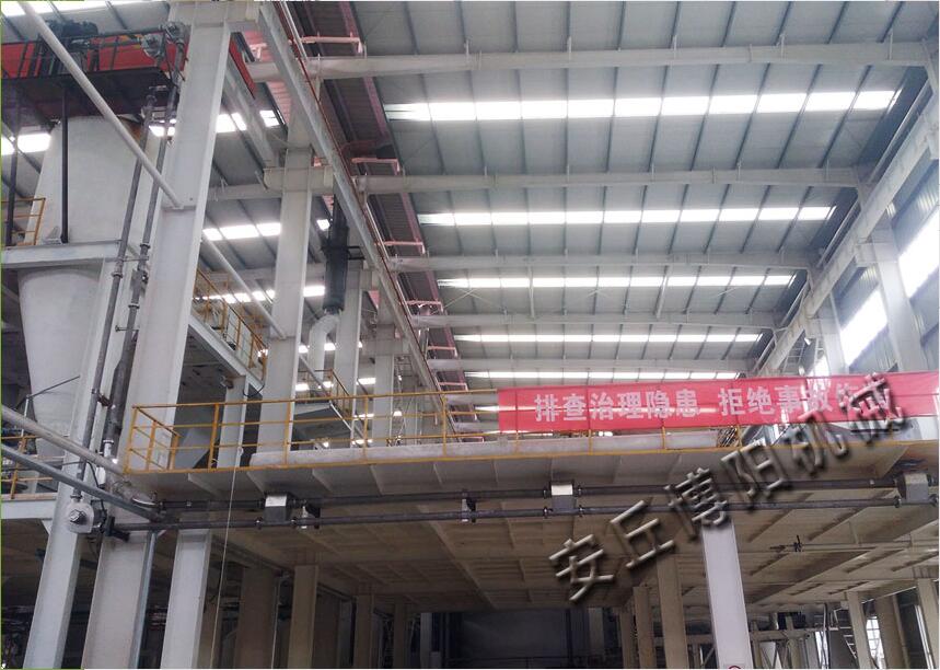 PVC粉管鏈（liàn）式輸送機受行廠家喜愛的原因（yīn）是？