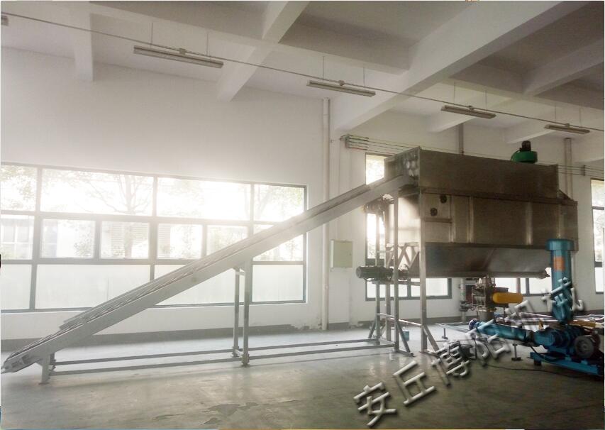 活性炭自動拆包（bāo）機的閃光點表現在哪（nǎ）裏？