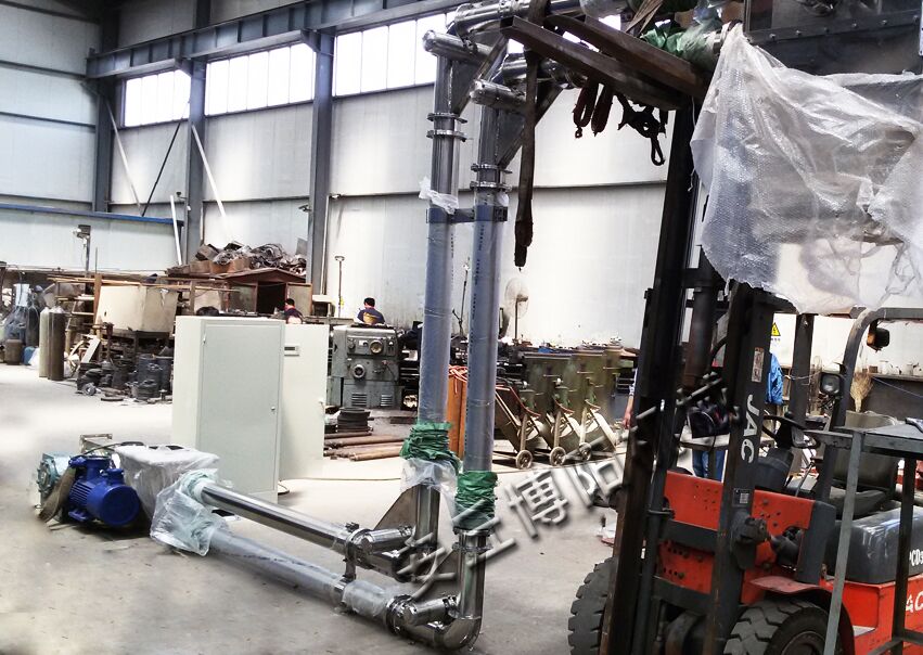 化工行業管鏈輸送機（jī）的材質怎樣選擇？