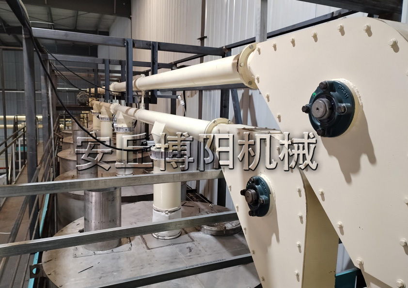 碳酸鈣粉管（guǎn）鏈式輸送（sòng）機（jī） 管鏈輸送機特點（diǎn）有哪些？