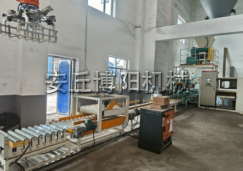 碳（tàn）酸氫銨全自動包裝機有什（shí）麽性能特點呢？