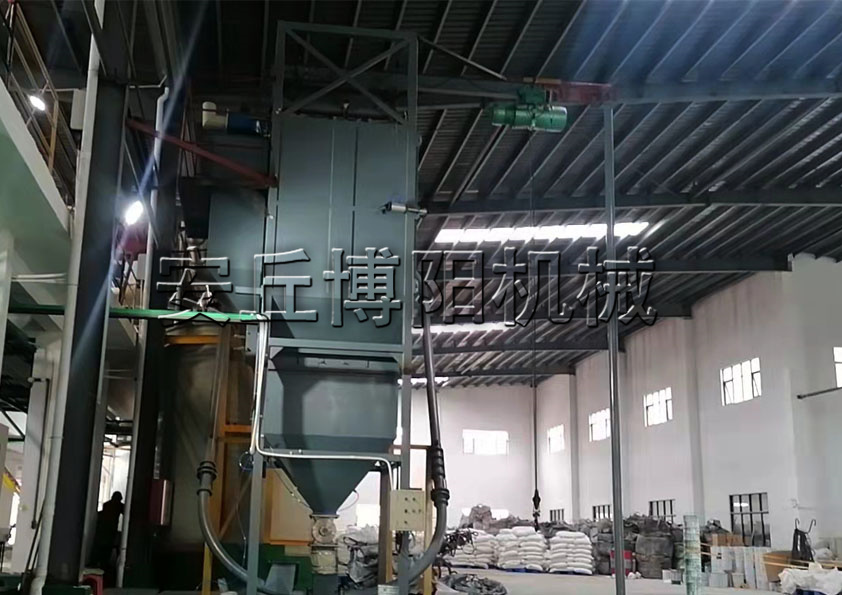 工業萘噸袋拆袋機的工作原理和（hé）性（xìng）能特點是什麽？