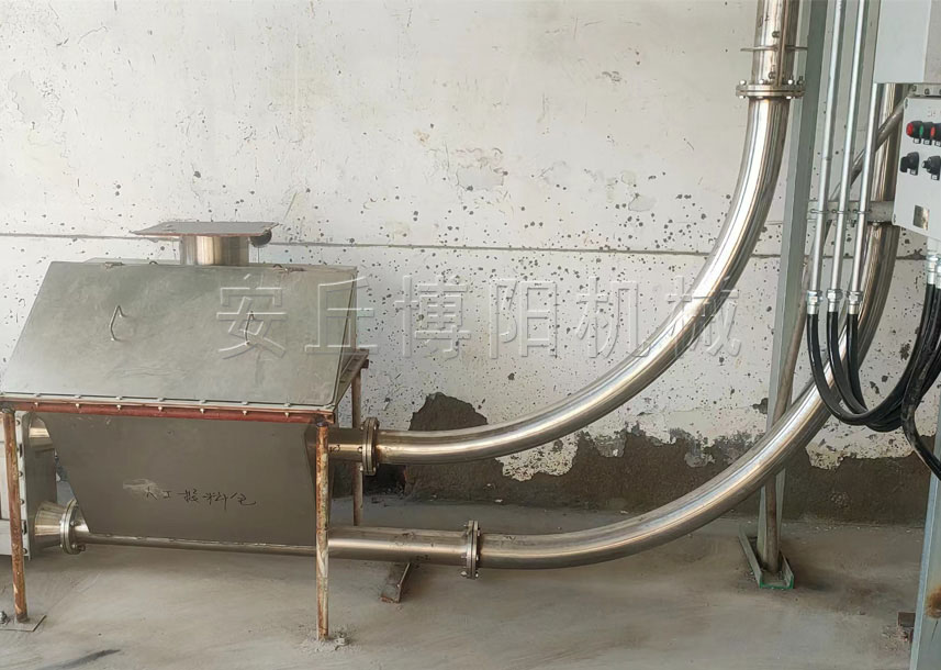 氯化鈉管鏈式輸送機的主要（yào）特點和優（yōu）勢是（shì）什麽？