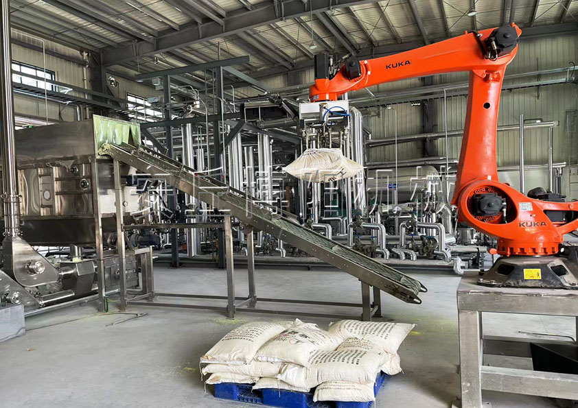 塑料颗粒自动拆包（bāo）机械手的优势有哪些呢？